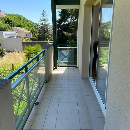Duplex 100m De La Et 20min Des Chantiers Apartment *