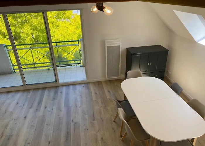 Apartment Duplex 100m De La Et 20min Des Chantiers *